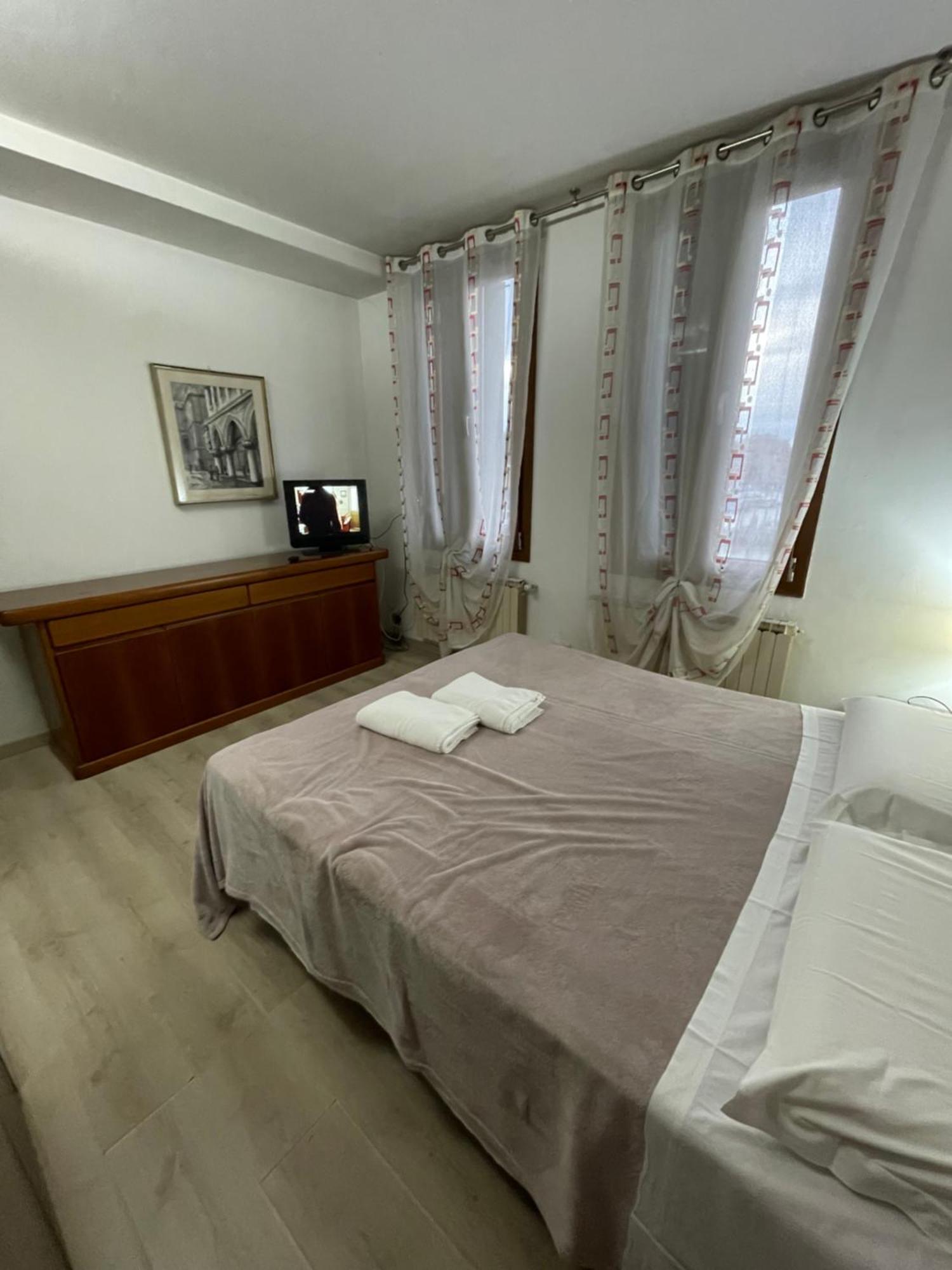 Sunset Venice Guest House Buitenkant foto